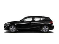 Schwarz Gebraucht 2021 BMW 118 Sport Line Kleinwagen | 23.320 € (Etwas zu teuer)