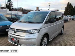 Reflexsilber Gebraucht 2022 VW T7 Basis Van | 46.950 €