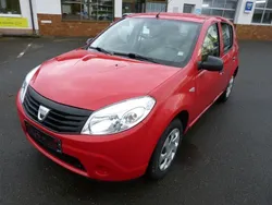 Rot Gebraucht 2009 Dacia Sandero Kleinwagen | 999 € (Guter Preis)
