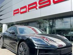 Schwarz Neu 2025 Porsche Panamera 4 Limousine | 123.165 €
