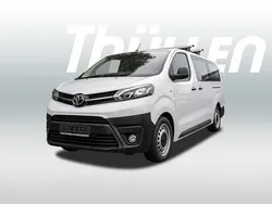 Weiß Gebraucht 2023 Toyota Proace Verso Comfort Kombi | 27.980 € (Superpreis)
