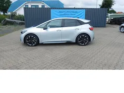 Geysirsilber c7asilber Gebraucht 2023 Cupra Born Kleinwagen | 23.990 € (Guter Preis)