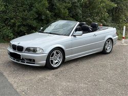 Silber Gebraucht 2002 BMW 320 Cabriolet Cabrio | 5.599 €