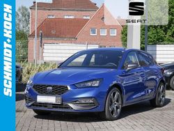 Blau Gebraucht 2024 Seat Leon FR Limousine | 27.850 € (Guter Preis)