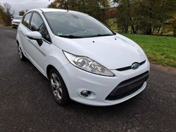 Weiß Gebraucht 2009 Ford Fiesta Titanium Kleinwagen | 1.699 € (Superpreis)