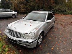 Silber Gebraucht 2001 Mercedes C180 Limousine | 1.600 € (Superpreis)