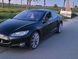 Schwarz Gebraucht 2015 Tesla Model S Limousine | 25.199 € (Superpreis)