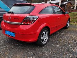 Rot Gebraucht 2007 Opel Astra GTC Limousine | 3.400 € (Guter Preis)