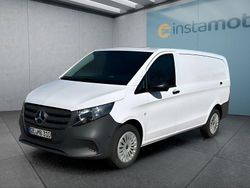 Weiß Gebraucht 2025 Mercedes Vito Van / Kleinbus | 35.899 € (Fairer Preis)