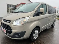 Grau Gebraucht 2016 Ford Tourneo Kombi | 17.900 € (Fairer Preis)
