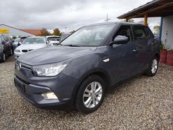 Grau Gebraucht 2017 Ssangyong (KGM) Tivoli Quartz SUV | 7.000 €