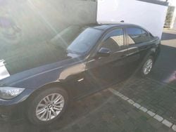 Schwarz Gebraucht 2011 BMW 320 Limousine | 5.950 € (Guter Preis)