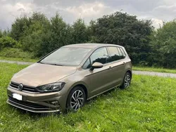 Gold Gebraucht 2018 VW Golf Sportsvan Join Van / Kleinbus | 11.999 € (Guter Preis)