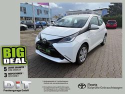 Pianosaweiß Gebraucht 2014 Toyota Aygo X-play Kleinwagen | 7.190 € (Fairer Preis)