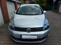 Grau Gebraucht 2013 VW Golf Plus Life Van / Kleinbus | 8.800 € (Etwas zu teuer)