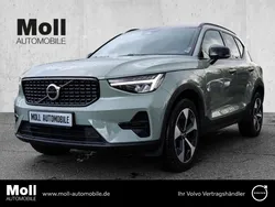 Gruen Gebraucht 2023 Volvo XC40 Plus SUV | 34.590 € (Guter Preis)