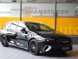 Onyx schwarz Gebraucht 2019 Opel Insignia Kombi | 28.900 €