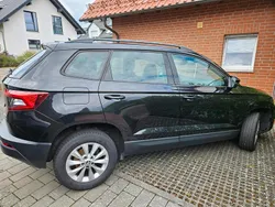 Schwarz Gebraucht 2018 Skoda Karoq SUV | 16.500 € (Fairer Preis)