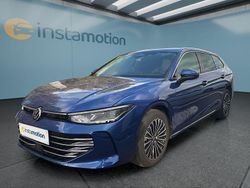 Blau Gebraucht 2024 VW Passat Kombi | 38.949 € (Fairer Preis)