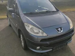 Peugeot 1007