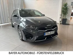 Grau Gebraucht 2023 Kia Ceed Sportswagon GT-Line Kombi | 29.790 € (Etwas zu teuer)
