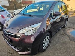 Violet Gebraucht 2011 Toyota Verso-S Cool Van / Kleinbus | 2.650 € (Fairer Preis)