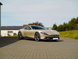 Grau Gebraucht 2021 Ferrari Roma Coupé | 216.900 € (Etwas zu teuer)