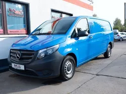 Blau Gebraucht 2020 Mercedes Vito Van / Kleinbus | 22.890 € (Etwas zu teuer)
