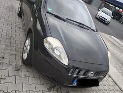 Schwarz Gebraucht 2009 Fiat Punto Kleinwagen | 2.050 € (Fairer Preis)