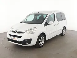 Weiß Gebraucht 2017 Citroën Berlingo SELECTION Van / Kleinbus | 13.490 € (Etwas zu teuer)
