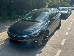Schwarz Gebraucht 2016 Opel Astra Kombi | 6.600 € (Guter Preis)