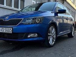Blau Gebraucht 2015 Skoda Fabia Style Kleinwagen | 9.200 € (Fairer Preis)