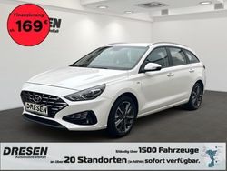 Weiss Gebraucht 2022 Hyundai i30 Trend Kombi | 20.540 € (Etwas zu teuer)