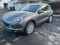 Grau Gebraucht 2010 Porsche Cayenne SUV | 15.800 €