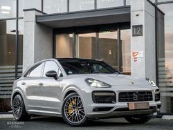 Grau Gebraucht 2022 Porsche Cayenne Turbo S SUV | 109.950 € (Fairer Preis)