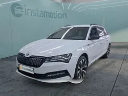 Weiß Gebraucht 2020 Skoda Superb SportLine Kombi | 24.329 € (Guter Preis)