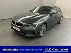 Grau Gebraucht 2022 BMW 320e Sport Line Limousine | 23.980 € (Fairer Preis)