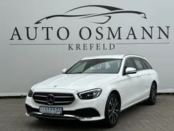 Polarweiss unilack Gebraucht 2023 Mercedes E300 Kombi | 36.950 €