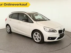 Weiß Gebraucht 2015 BMW 218 Active Tourer Sport Line Van / Kleinbus | 13.460 € (Fairer Preis)