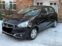 Schwarz Gebraucht 2018 Mitsubishi Space Star Diamant Edition Kleinwagen | 6.250 € (Fairer Preis)