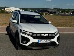 Weiß Neu 2024 Dacia Jogger Expression Kombi | 20.900 € (Guter Preis)