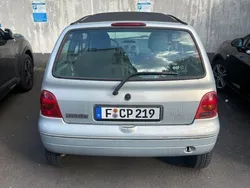 Silber Gebraucht 2004 Renault Twingo Dynamique Kleinwagen | 1.750 € (Fairer Preis)