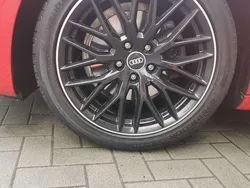 Rot Gebraucht 2021 Audi A4 Advanced Kombi | 25.500 € (Fairer Preis)