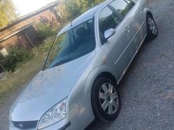 Silber Gebraucht 2002 Ford Mondeo Limousine | 750 € (Guter Preis)