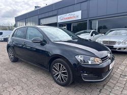 Deep black perleffekt Gebraucht 2016 VW Golf VII Allstar Kleinwagen | 11.490 € (Fairer Preis)
