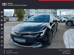 Schwarz Gebraucht 2024 Toyota Corolla Team Kombi | 26.890 € (Fairer Preis)