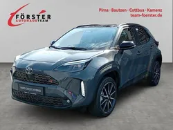 Grau Gebraucht 2025 Toyota Yaris Cross Sport SUV | 35.340 € (Teuer)