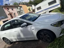 Weiß Gebraucht 2021 Mercedes B250e Van / Kleinbus | 21.600 € (Superpreis)