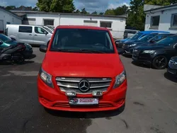 Rot Gebraucht 2017 Mercedes Vito Van / Kleinbus | 14.890 € (Guter Preis)
