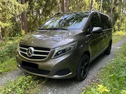 Grau Gebraucht 2017 Mercedes V250 Avantgarde Edition Van / Kleinbus | 37.800 € (Guter Preis)
